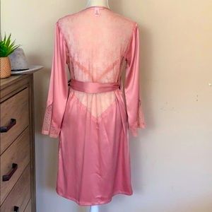 XS/S Victoria's Secret VS chantilly lace kimono robe pink